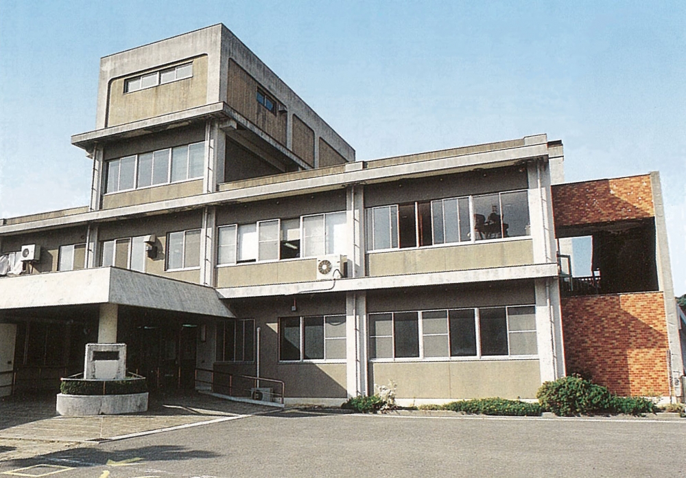 旧石見身障害者厚生センター(浜田市殿町)の写真
